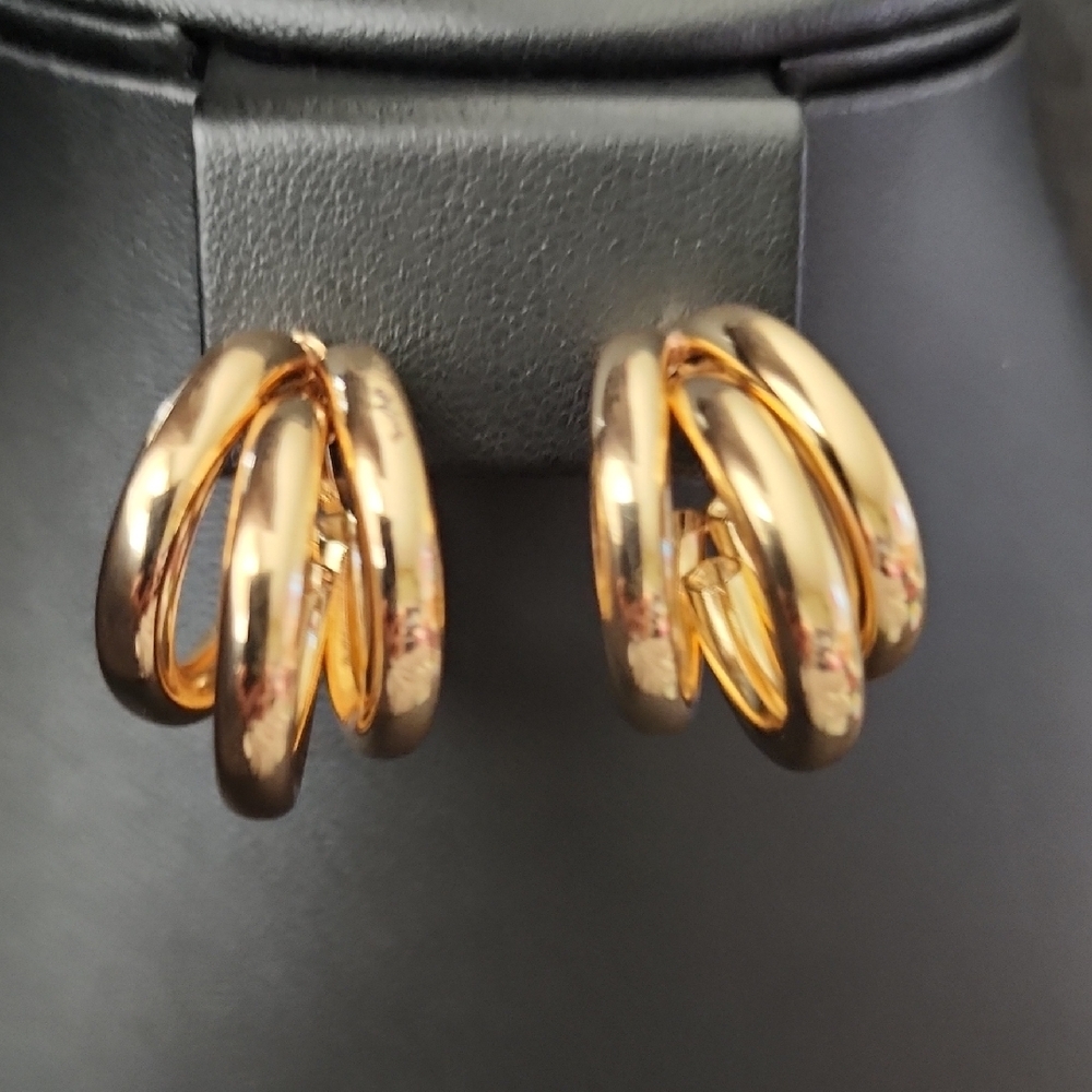 CLIP ON TRIO HOOP STYLISH HOOPS 316L AND ZINC ALLOYS